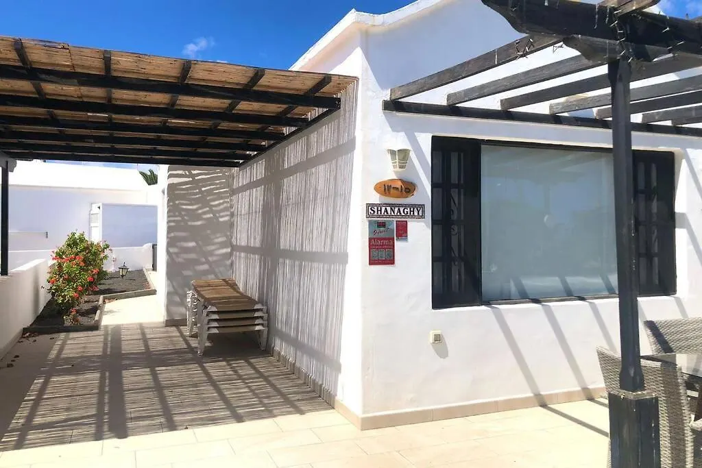2 Bedroom Villa Front Line Puerto Del Carmen Tias