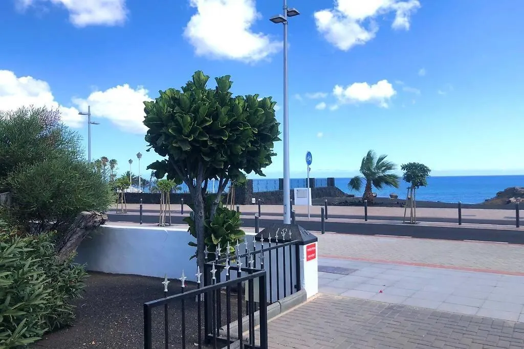 2 Bedroom Villa Front Line Puerto Del Carmen Tias Spain