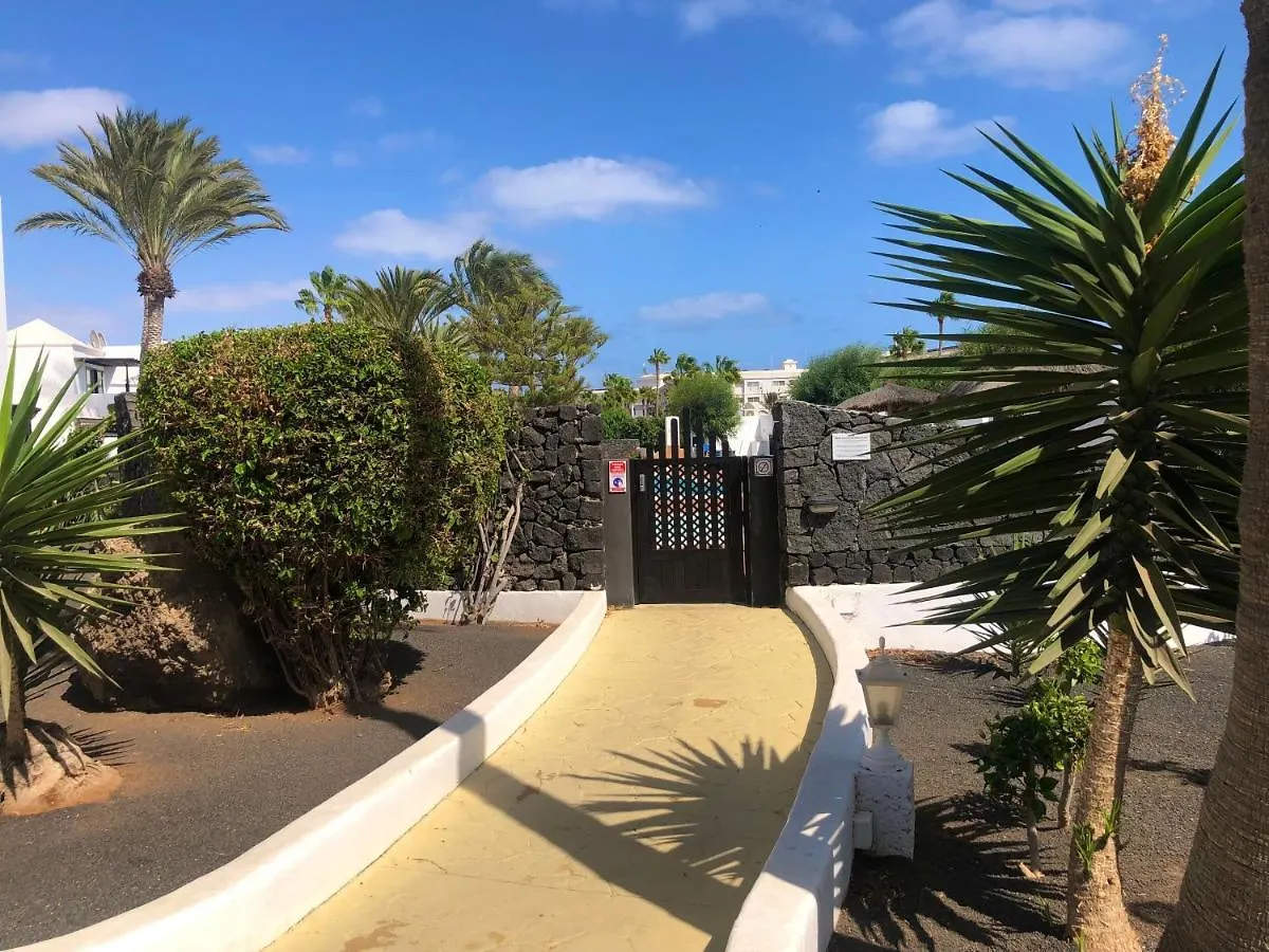 2 Bedroom Villa Front Line Puerto Del Carmen Tias 0*,